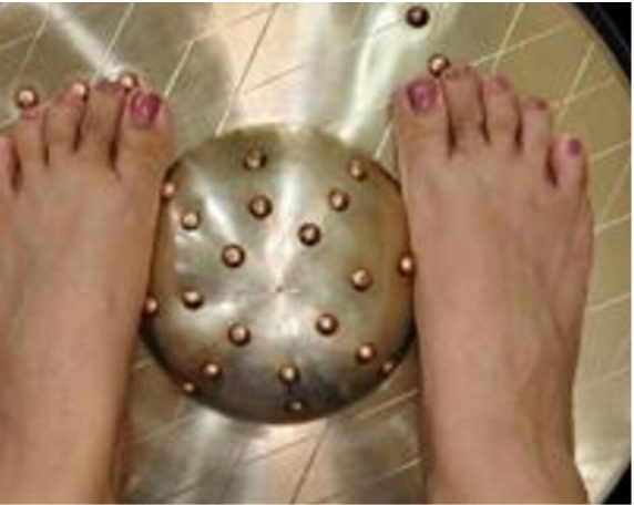 Kansa Thali foot massage